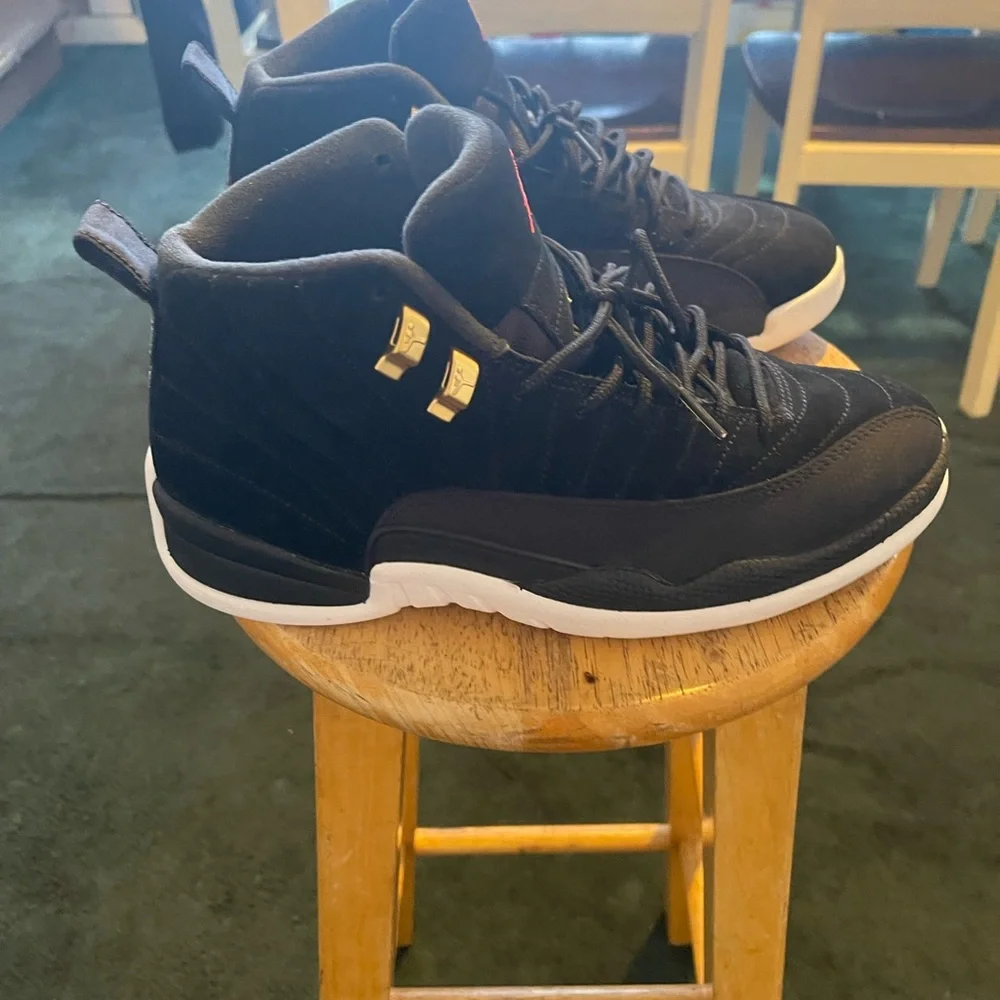 COPY - 2019 Air Jordan 12 Retro Reverse Taxi 8.5 - Picture 5 of 8